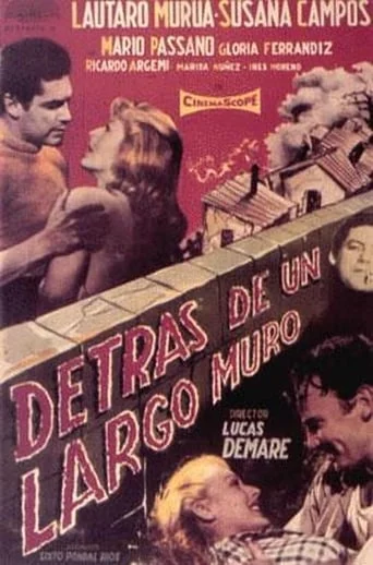 Detrás de un Largo Muro